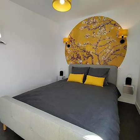 Apartment Gogh Laval (Mayenne)